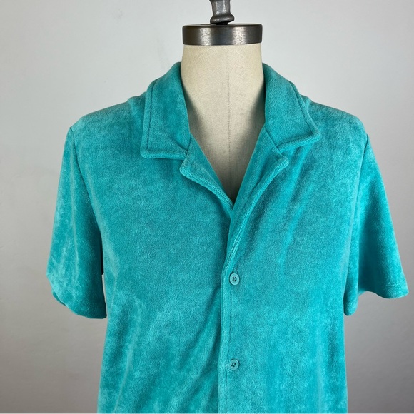 Aritzia TNA Short-sleeve button-up terry shirt - Picture 3 of 7